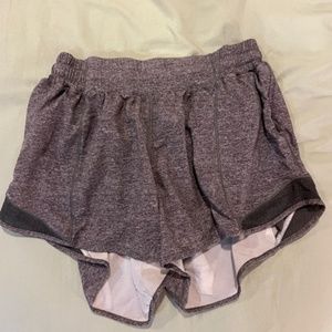 Lululemon Hotty Hot short '4